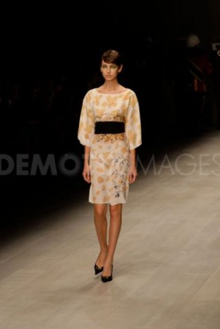 1347638350-london-fashion-week-starts-with-antoni--alison-catwalk_1446647.jpg, 17 KB