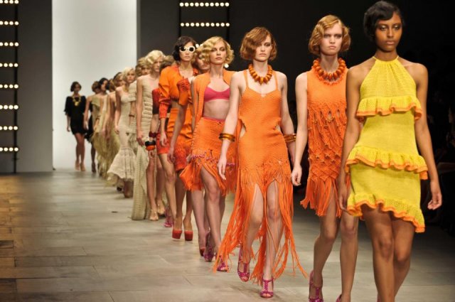 552912_10150773216322056_1595681711_n.jpg, 86 KB